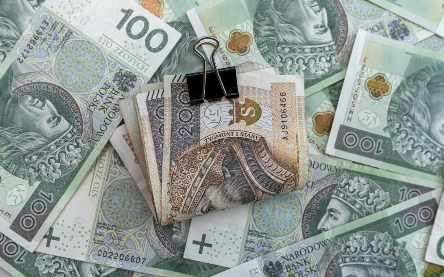Gdzie najtańszy kredyt gotówkowy 2025? Na to zwracaj uwagę
